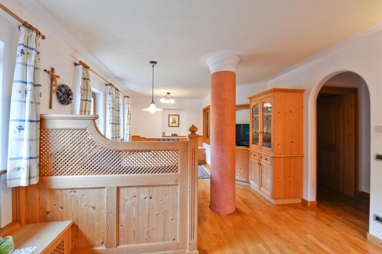 Ciasa Mirio' Apartment Ла Вале Екстериор снимка